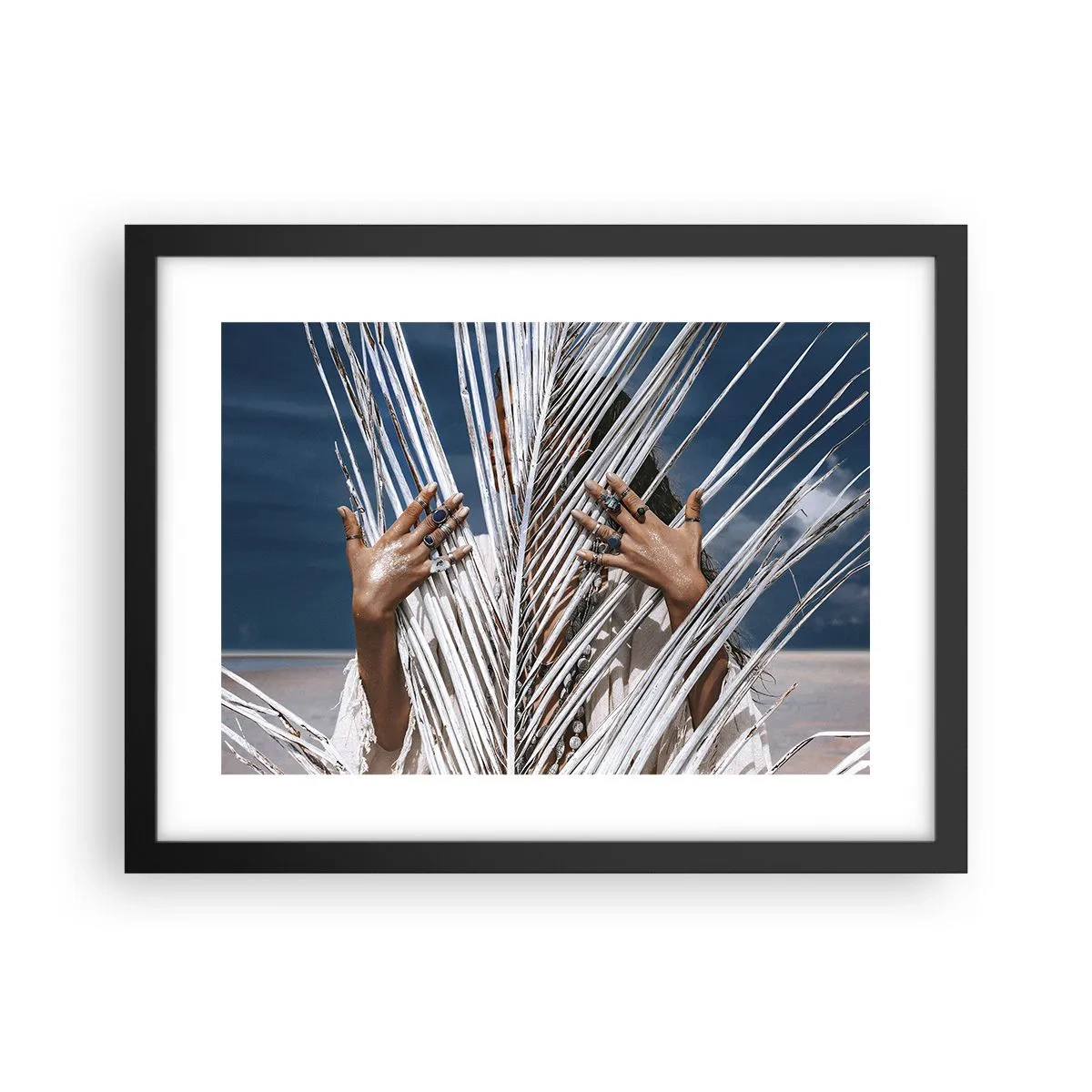 Poster în ramă neagră - Prietena șamanului? - 40x30 cm