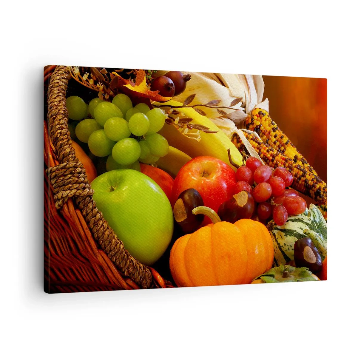 Tablou pe pânză Canvas - Un coș cu fructe, dovleci și porumb pe un fundal de culori de toamnă. - 70x50cm - Coșul de recoltă - Decorațiune modernă pentru perete pentru living și dormitor ARTTOR