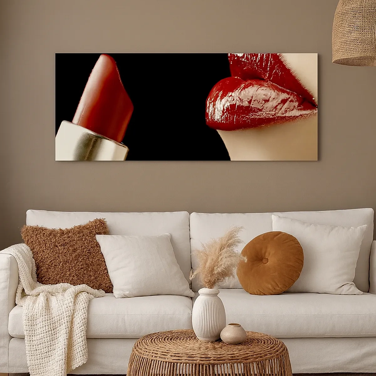 Tablou pe pânză - Senzualitatea și strălucirea carminului - 30x30 cm