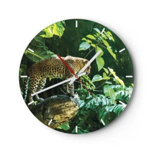 Ceas de perete - Ceas pe sticlă - Leopard în junglă pe un fundal de frunze verzi - 30x30cm - La vânătoare? - Decorațiune modernă pentru perete pentru living, bucătărie și dormitor ARTTOR