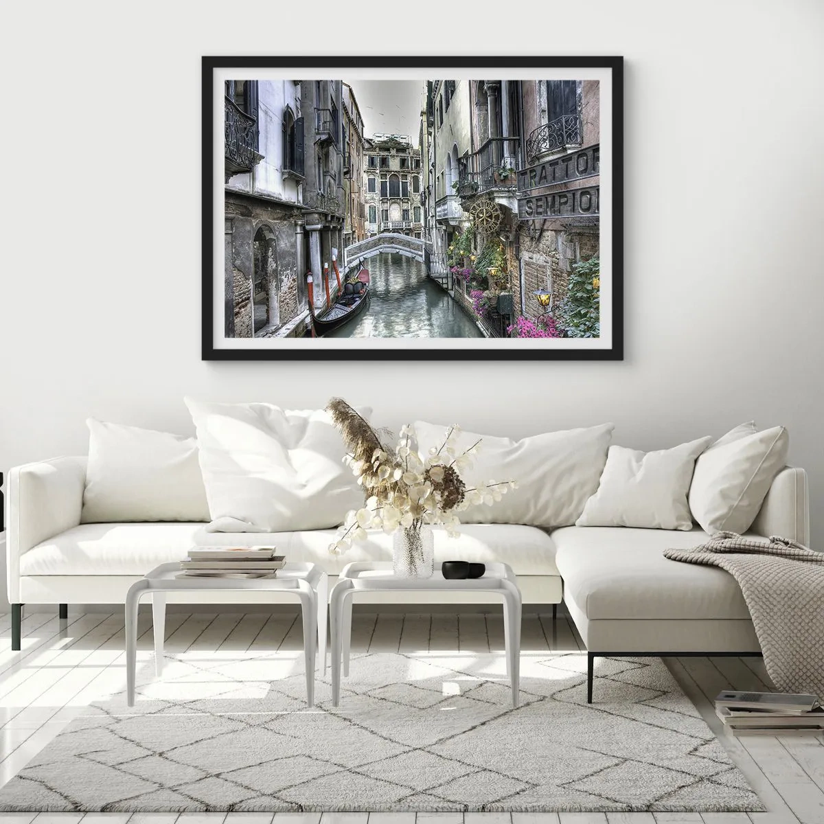 Poster în ramă neagră - Timp de secole în reverie tăcută - 70x50 cm