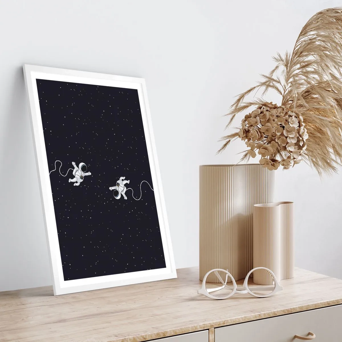Poster în ramă albă - Dansul spațial - 70x100 cm