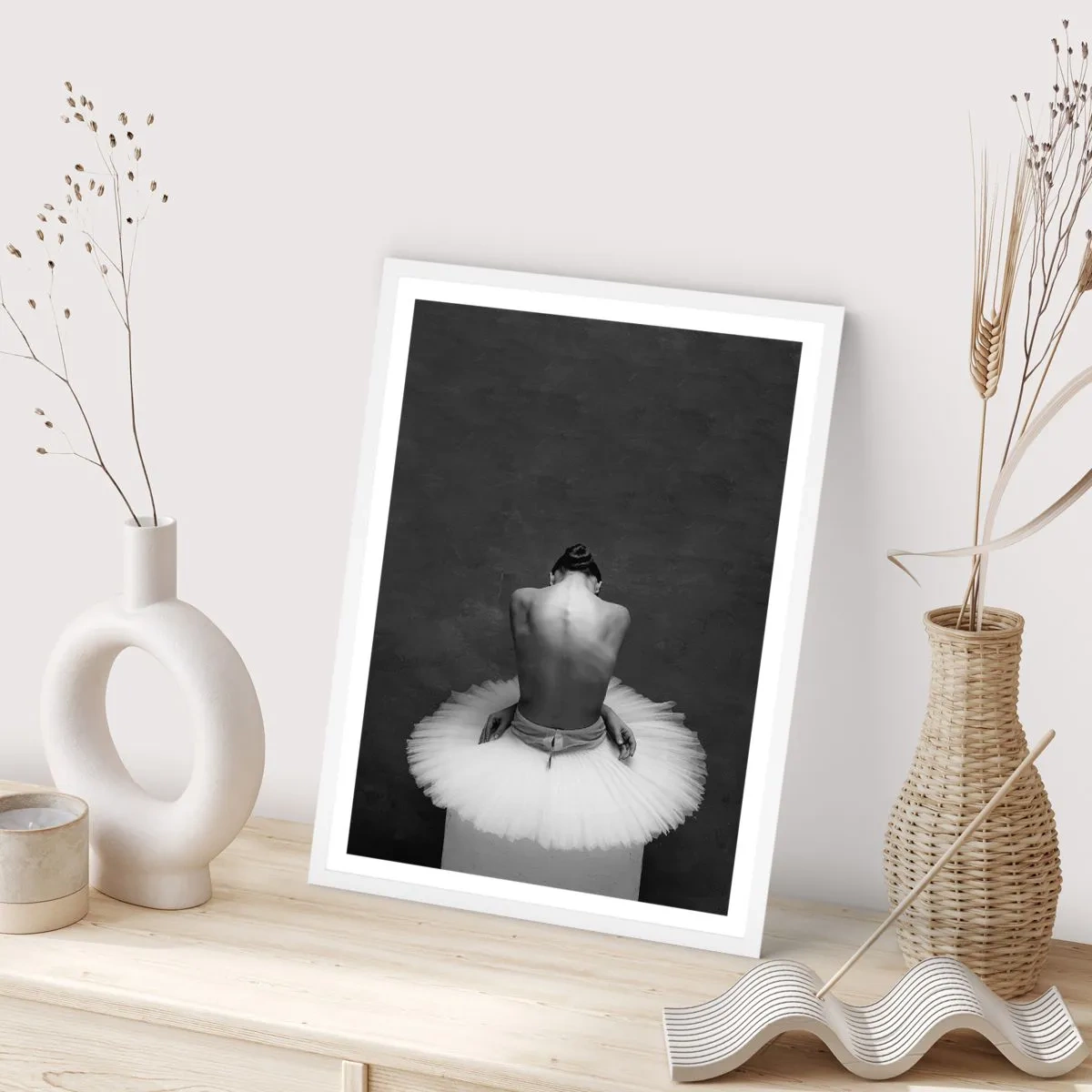 Poster în ramă albă - Chiar înflorește - 30x40 cm