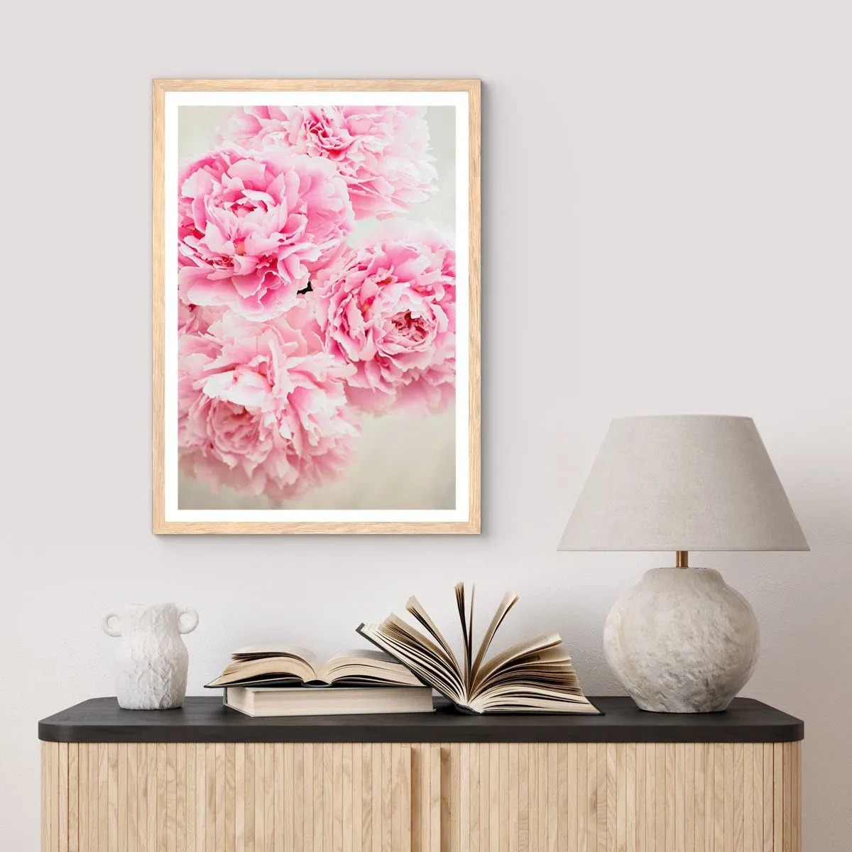 Poster în ramă de stejar deschis - În luxul roz - 70x100 cm