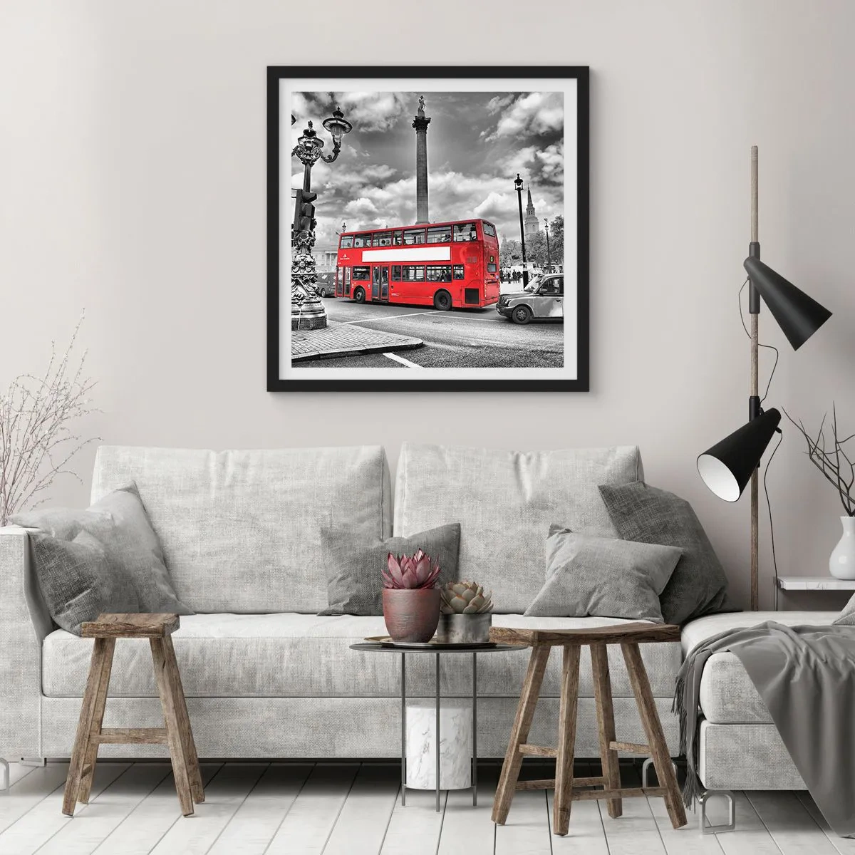 Poster în ramă neagră - Adevărata forță vitală a orașului - 40x40 cm