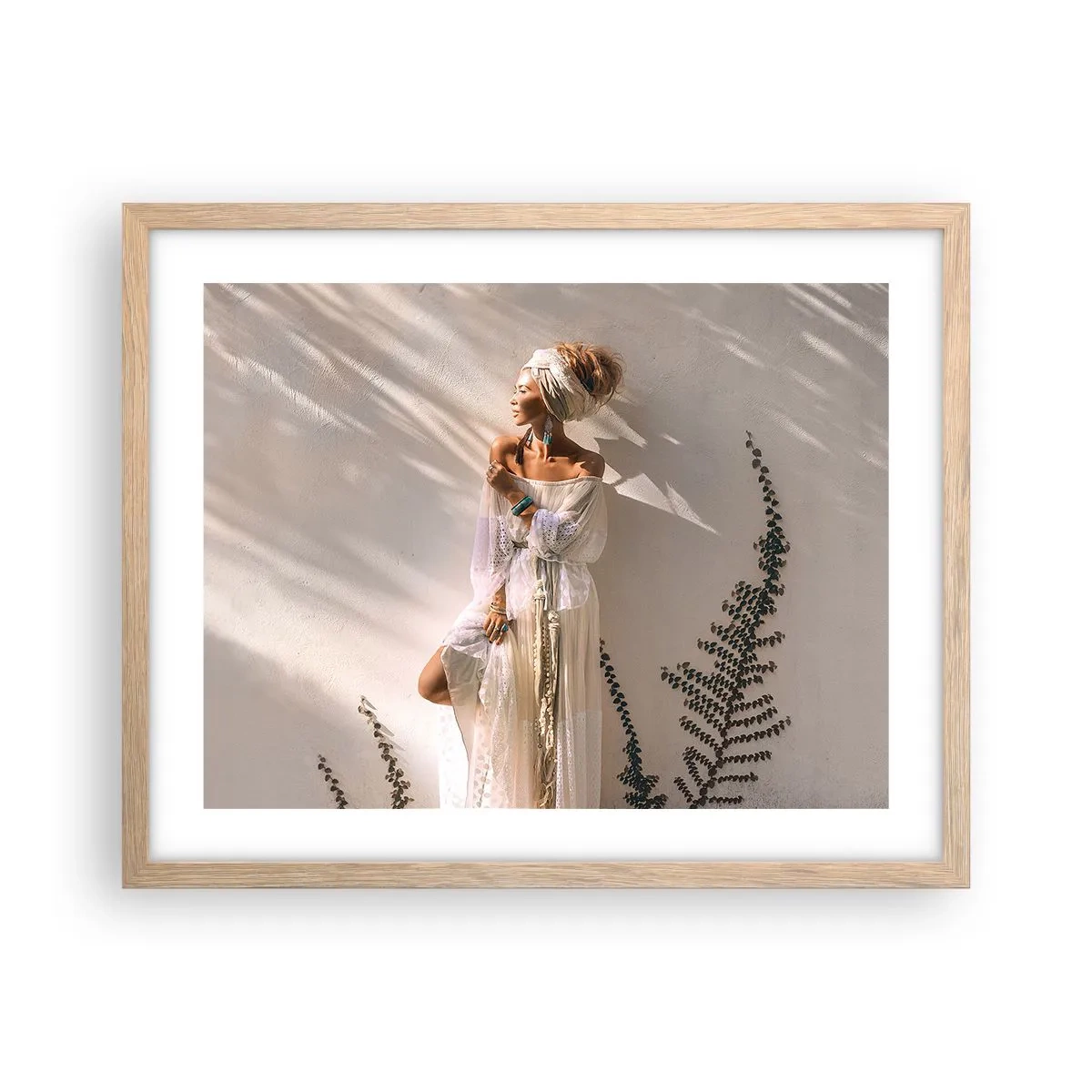 Poster în ramă de stejar deschis - Soarele și fata - 50x40 cm