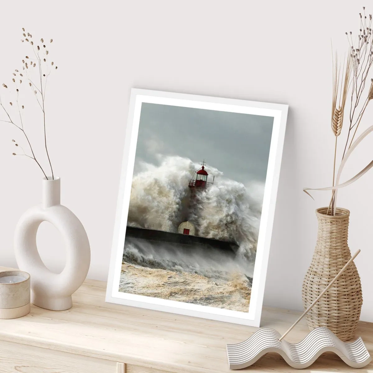 Poster în ramă albă - Mânia oceanului - 40x50 cm