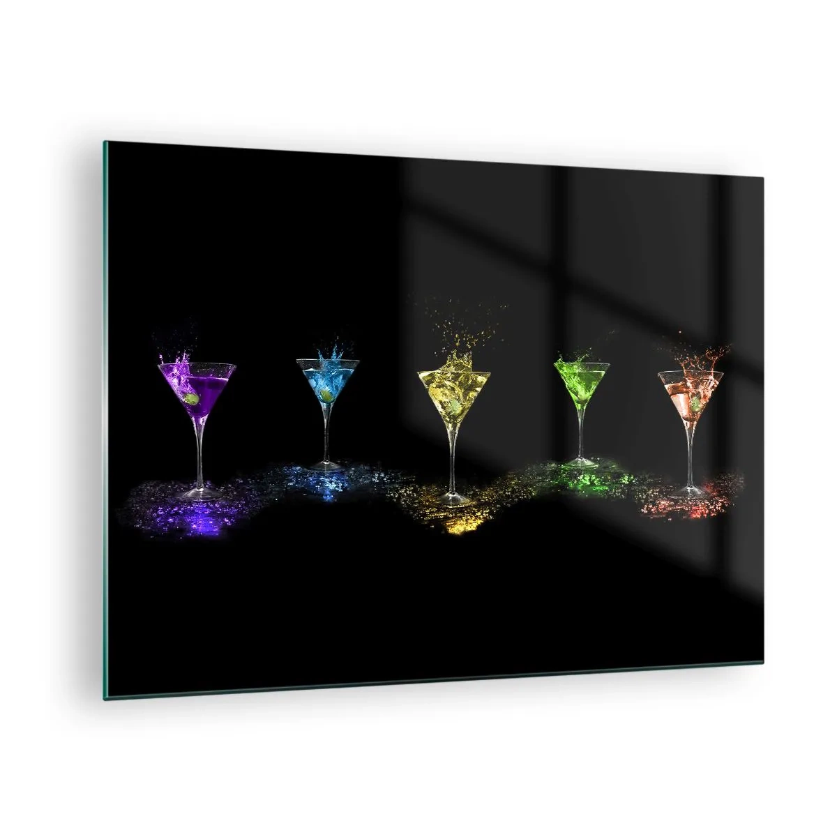 Tablou pe sticlă - Băuturi colorate în pahare pe fundal negru - 70x50cm - Culori de bucurie în sticla de cristal - Decorațiune modernă pentru perete pentru living și dormitor ARTTOR