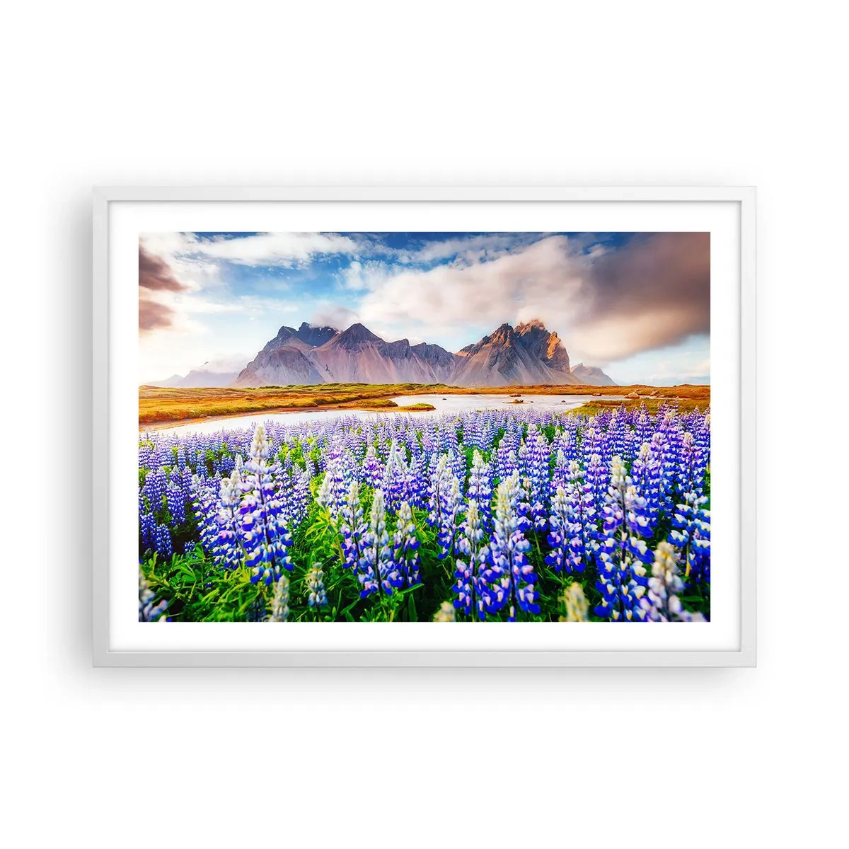 Poster în ramă albă - Putere și severitate alături de blândețe - 70x50 cm