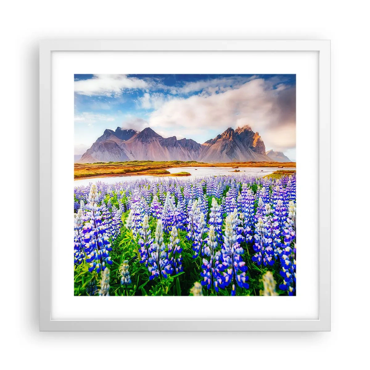 Poster în ramă albă - Putere și severitate alături de blândețe - 40x40 cm