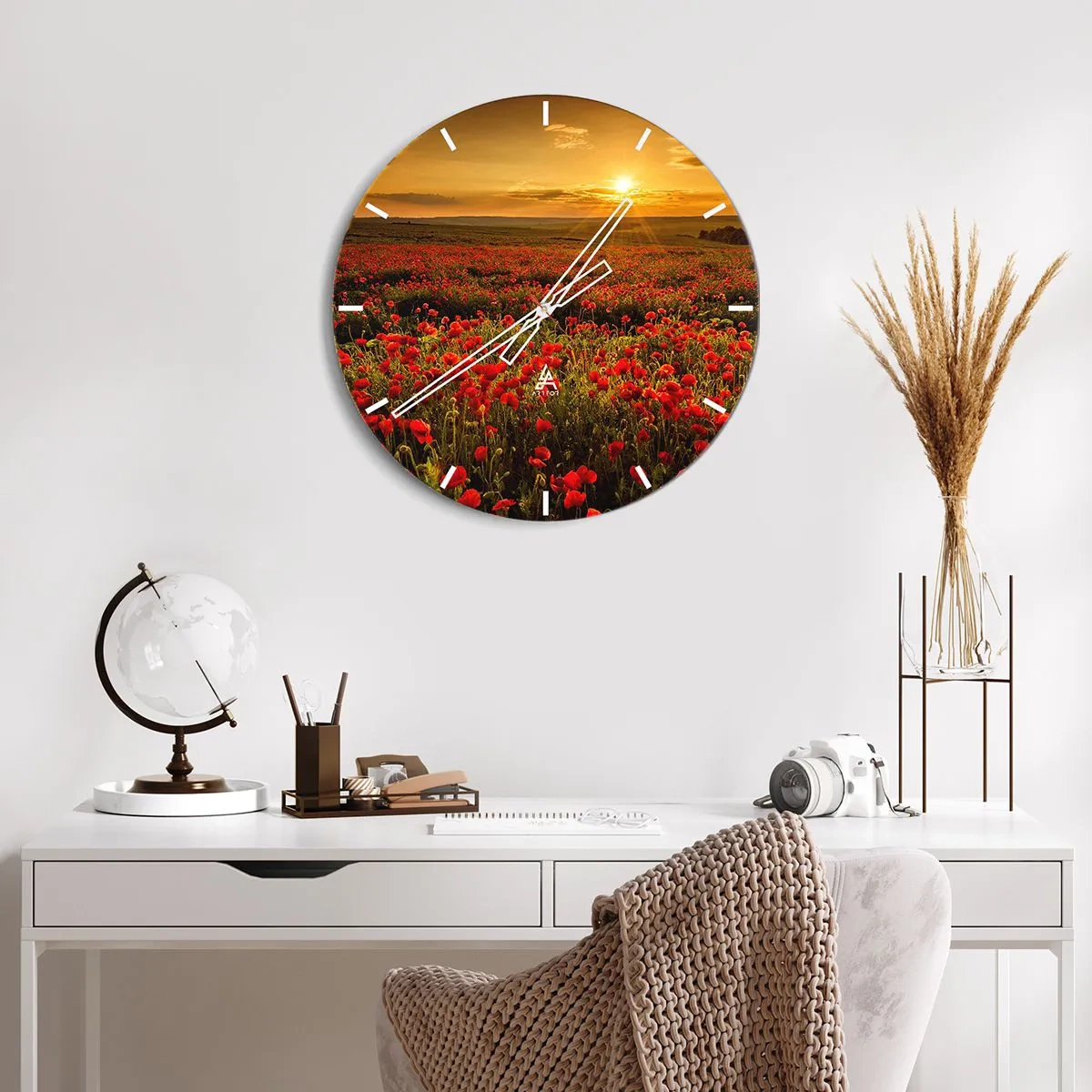 Ceas de perete - Ceas pe sticlă - Un câmp de maci roșii la apus - 30x30cm - Printre valuri de pajiști care zumzăie, printre potop de flori - Decorațiune modernă pentru perete pentru living, bucătărie și dormitor ARTTOR