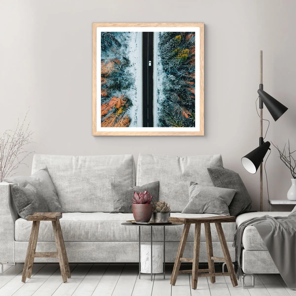 Poster în ramă de stejar deschis - Prin pădurea de iarnă - 40x40 cm