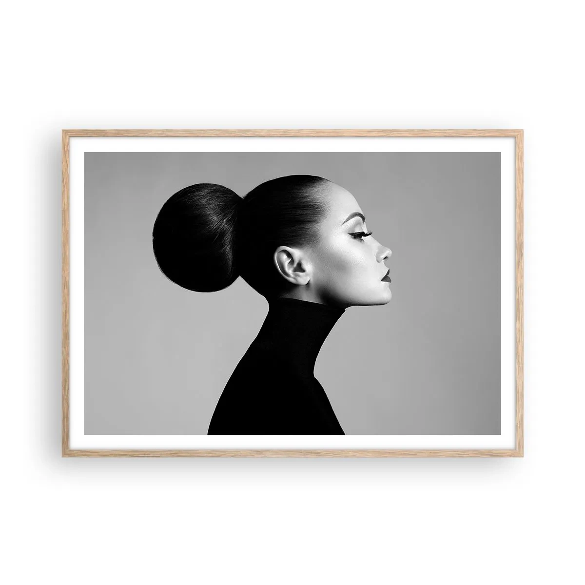 Poster în ramă de stejar deschis - Nefertiti contemporană - 100x70 cm