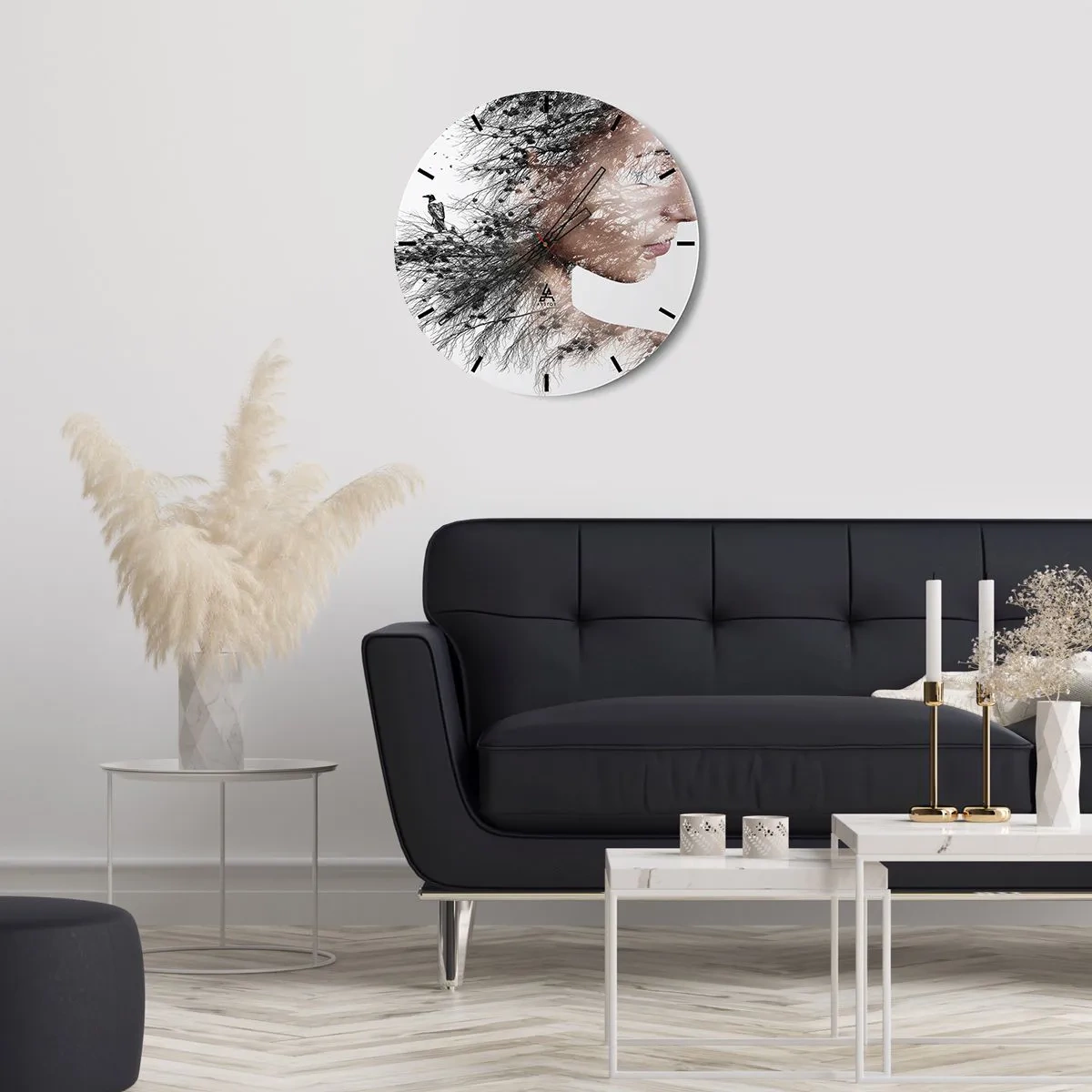 Ceas de perete - Ceas pe sticlă - Profil artistic al unei femei cu motiv de crengi și păsări pe fundal alb. - 30x30cm - Spiritul pădurii - Decorațiune modernă pentru perete pentru living, bucătărie și dormitor ARTTOR