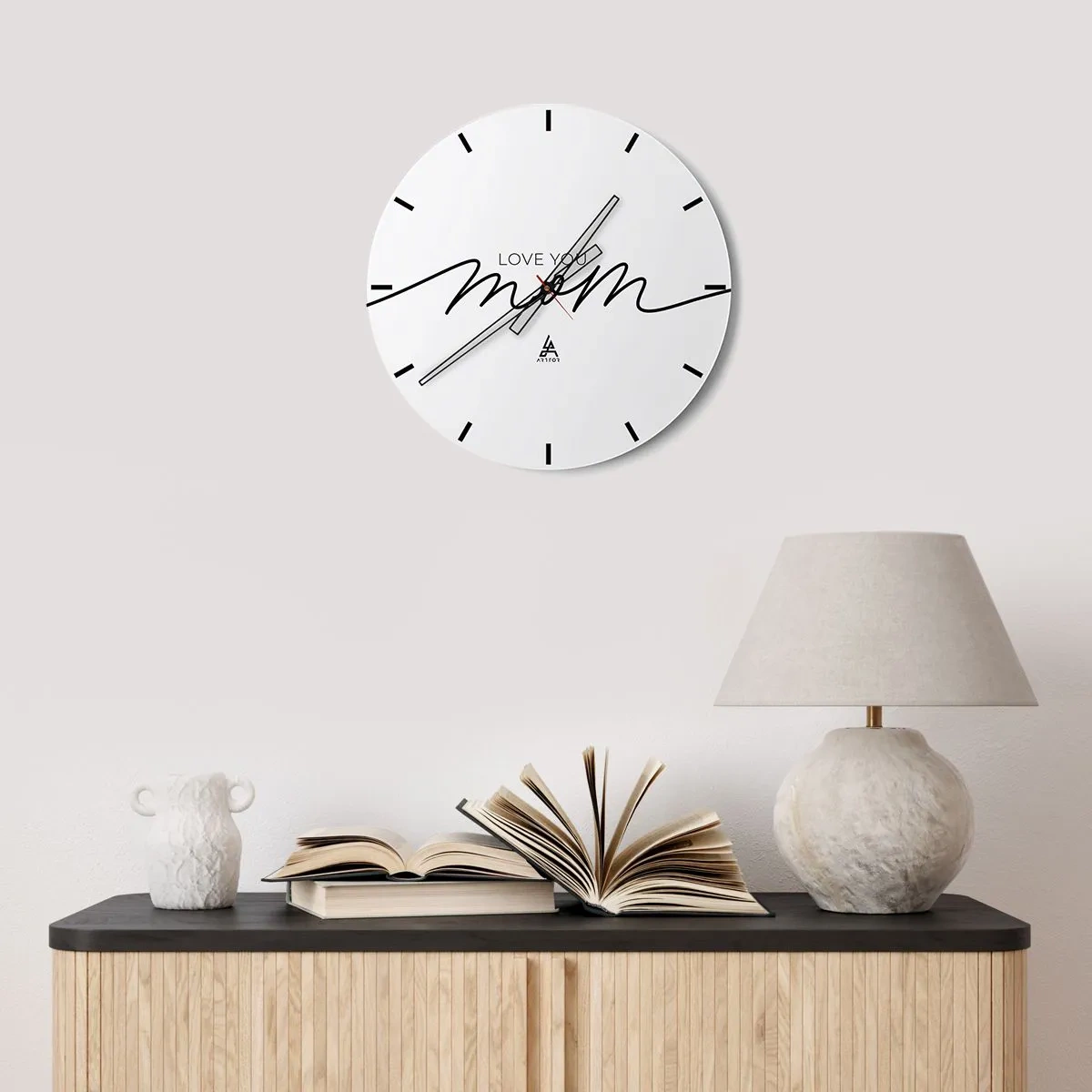 Ceas de perete - Ceas pe sticlă - Inscripția „Te iubesc, mamă” pe fundal alb, într-un stil elegant - 30x30cm - Mare emoție - Decorațiune modernă pentru perete pentru living, bucătărie și dormitor ARTTOR