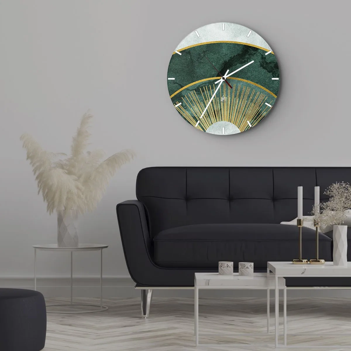 Ceas de perete - Ceas pe sticlă - Grafică verde și aurie cu raze care amintesc de un răsărit de soare - 30x30cm - Un alt sistem solar - Decorațiune modernă pentru perete pentru living, bucătărie și dormitor ARTTOR