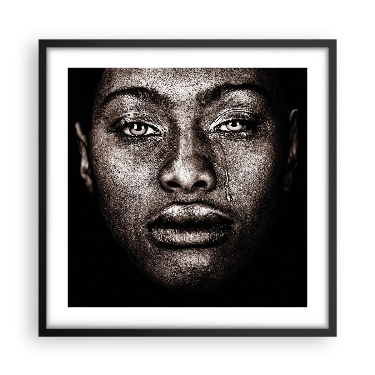 Poster în ramă neagră - O singură lacrimă - 50x50 cm