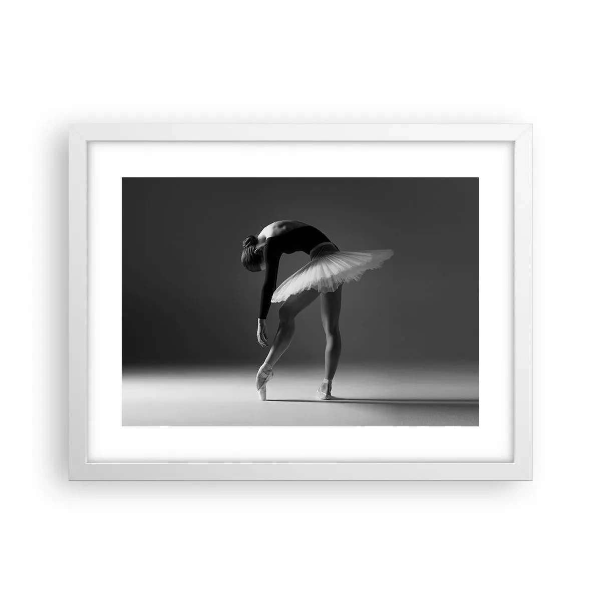Poster în ramă albă - Bella balerina - 40x30 cm