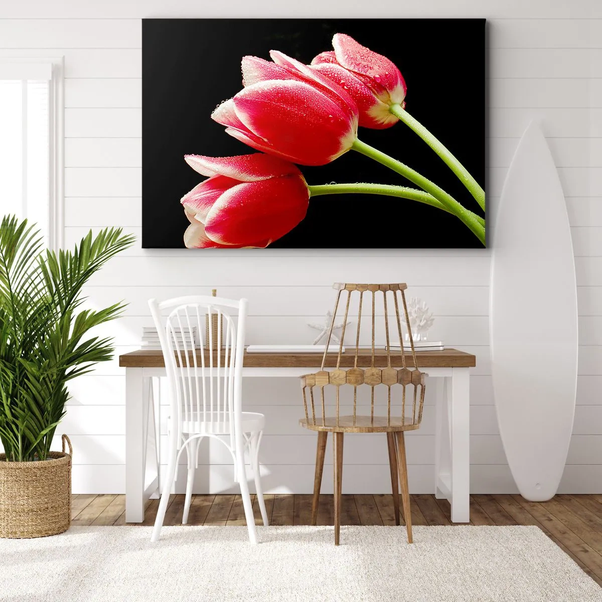 Tablou pe pânză Canvas - Lalele roșii cu picături de rouă pe fundal negru - 70x50cm - Promisiunea unei iubiri pure - Decorațiune modernă pentru perete pentru living și dormitor ARTTOR