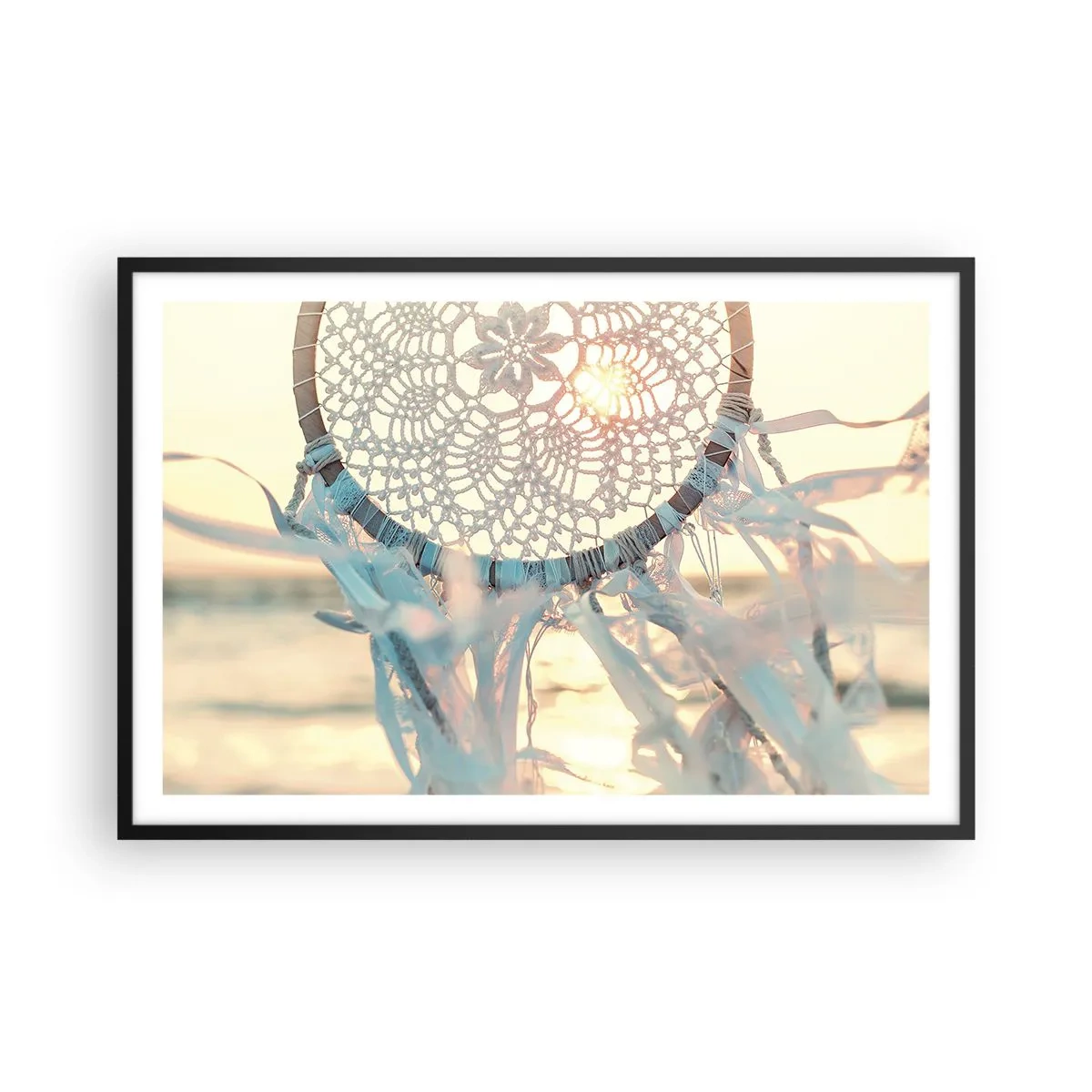Poster în ramă neagră - Totem de dantelă - 91x61 cm