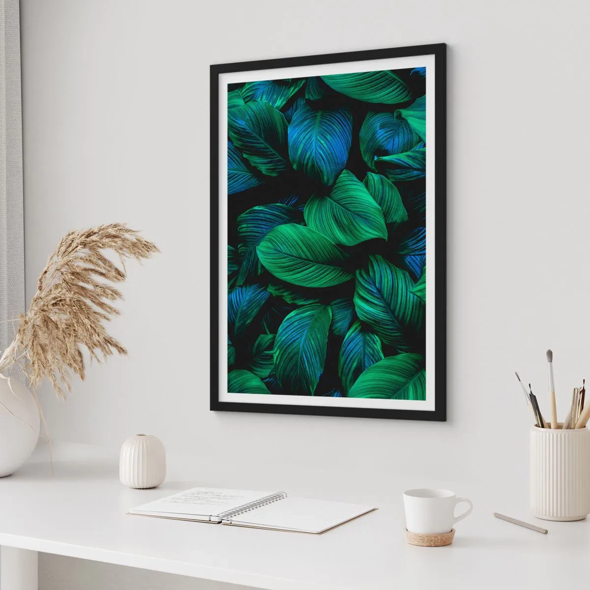 Poster în ramă neagră - Frunze verzi în nuanțe intense - 50x70cm - Traficul verde - Decorațiune modernă pentru perete pentru living și dormitor ARTTOR