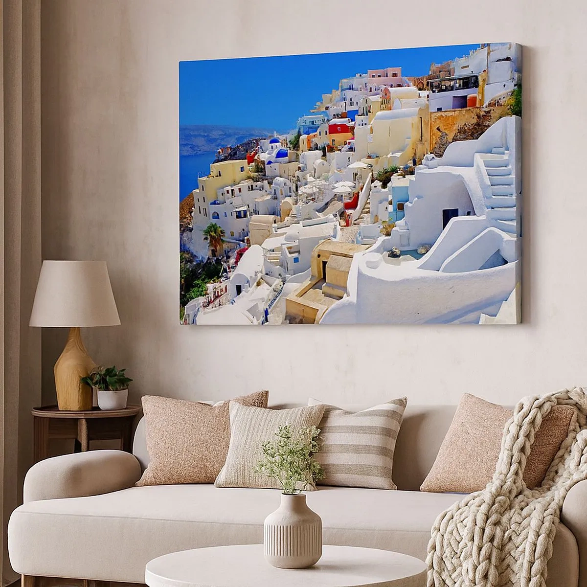Tablou pe pânză Canvas - Panoramă a orașului Santorini cu case albe și cer albastru - 70x50cm - Visând la o vară grecească - Decorațiune modernă pentru perete pentru living și dormitor ARTTOR