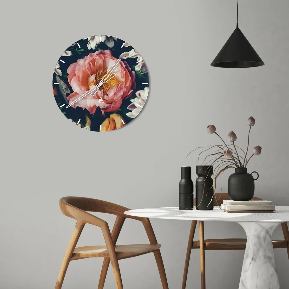 Ceas de perete - Ceas pe sticlă - Prim-plan al unei flori de bujor roz înconjurate de alte flori - 30x30cm - Cu splendoare barocă - Decorațiune modernă pentru perete pentru living, bucătărie și dormitor ARTTOR