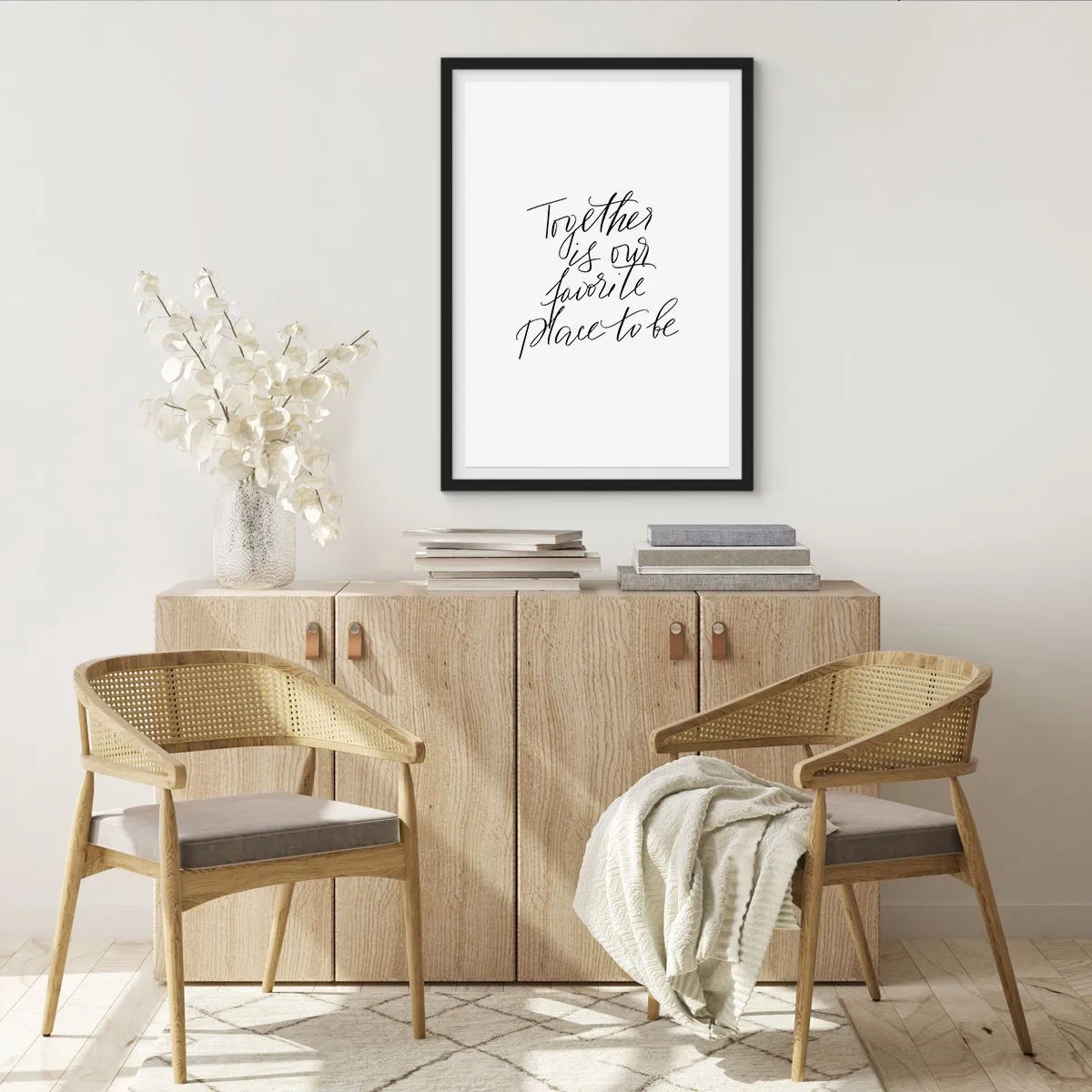 Poster în ramă neagră - Citat „Împreună este locul nostru preferat” pe fundal alb - 50x70cm - O simți și tu? - Decorațiune modernă pentru perete pentru living și dormitor ARTTOR