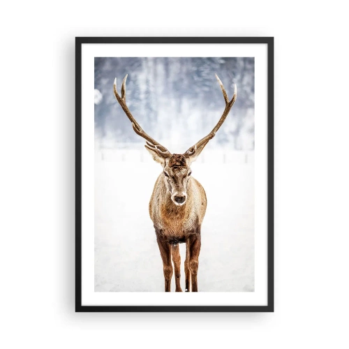 Poster în ramă neagră - Un cerb impunător pe fundalul unui peisaj de iarnă - 50x70cm - Direct din ceața de zăpadă - Decorațiune modernă pentru perete pentru living și dormitor ARTTOR