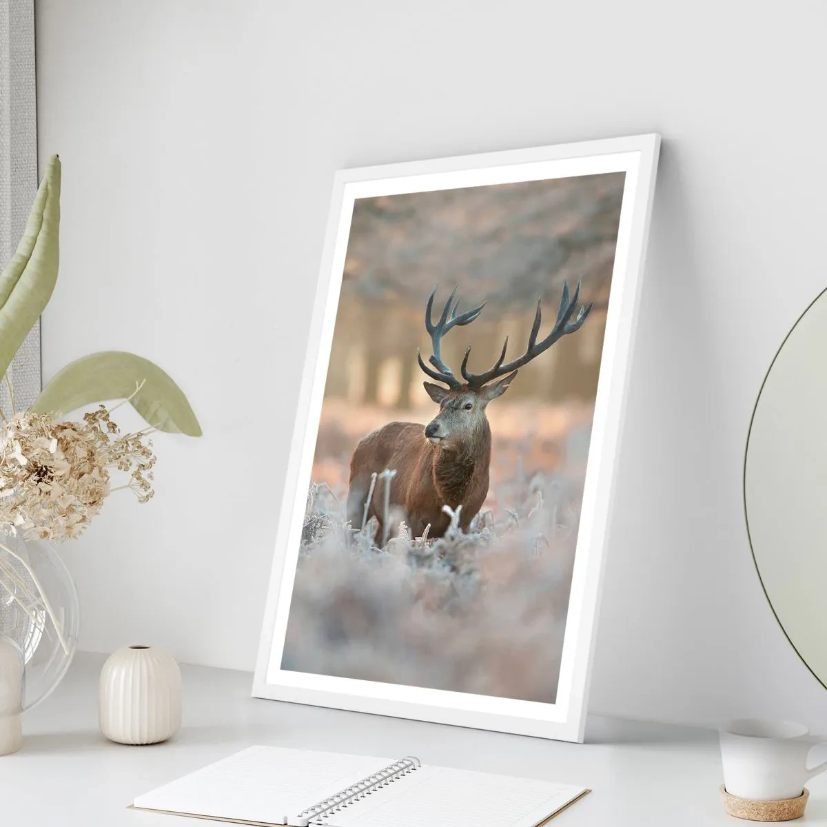 Poster în ramă albă - O dimineață răcoroasă - 61x91 cm