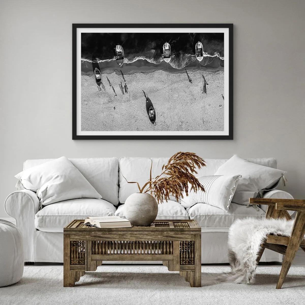 Poster în ramă neagră - Tot pe țărm... - 70x50 cm