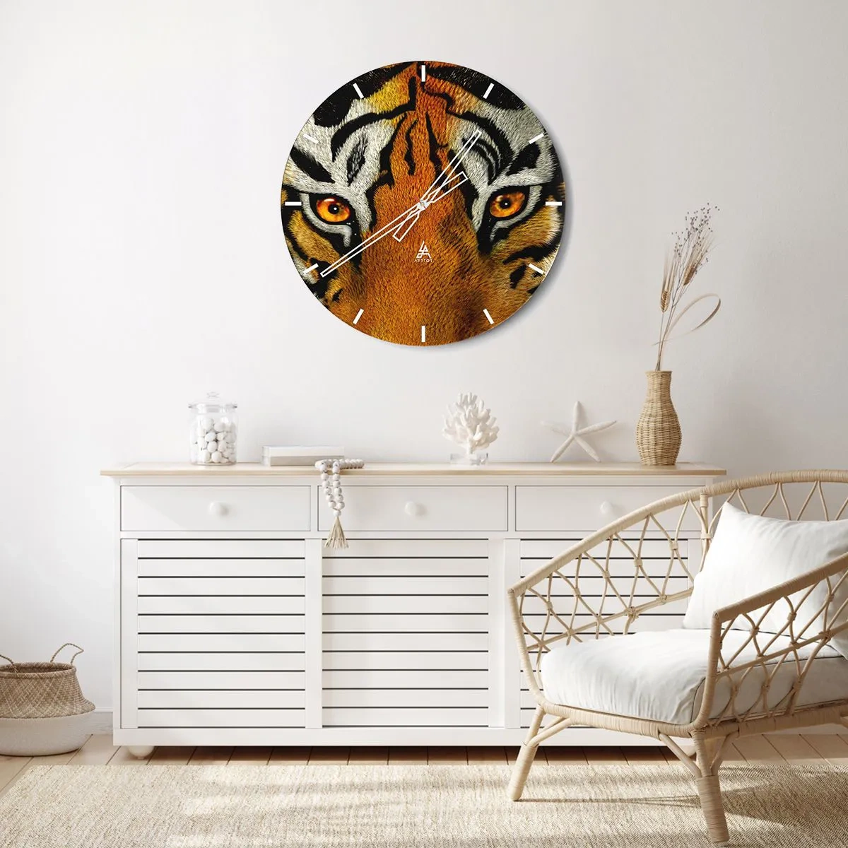 Ceas de perete - Ceas pe sticlă - Un prim-plan al privirii intense a tigrului - 30x30cm - Amenințător și frumos - Decorațiune modernă pentru perete pentru living, bucătărie și dormitor ARTTOR