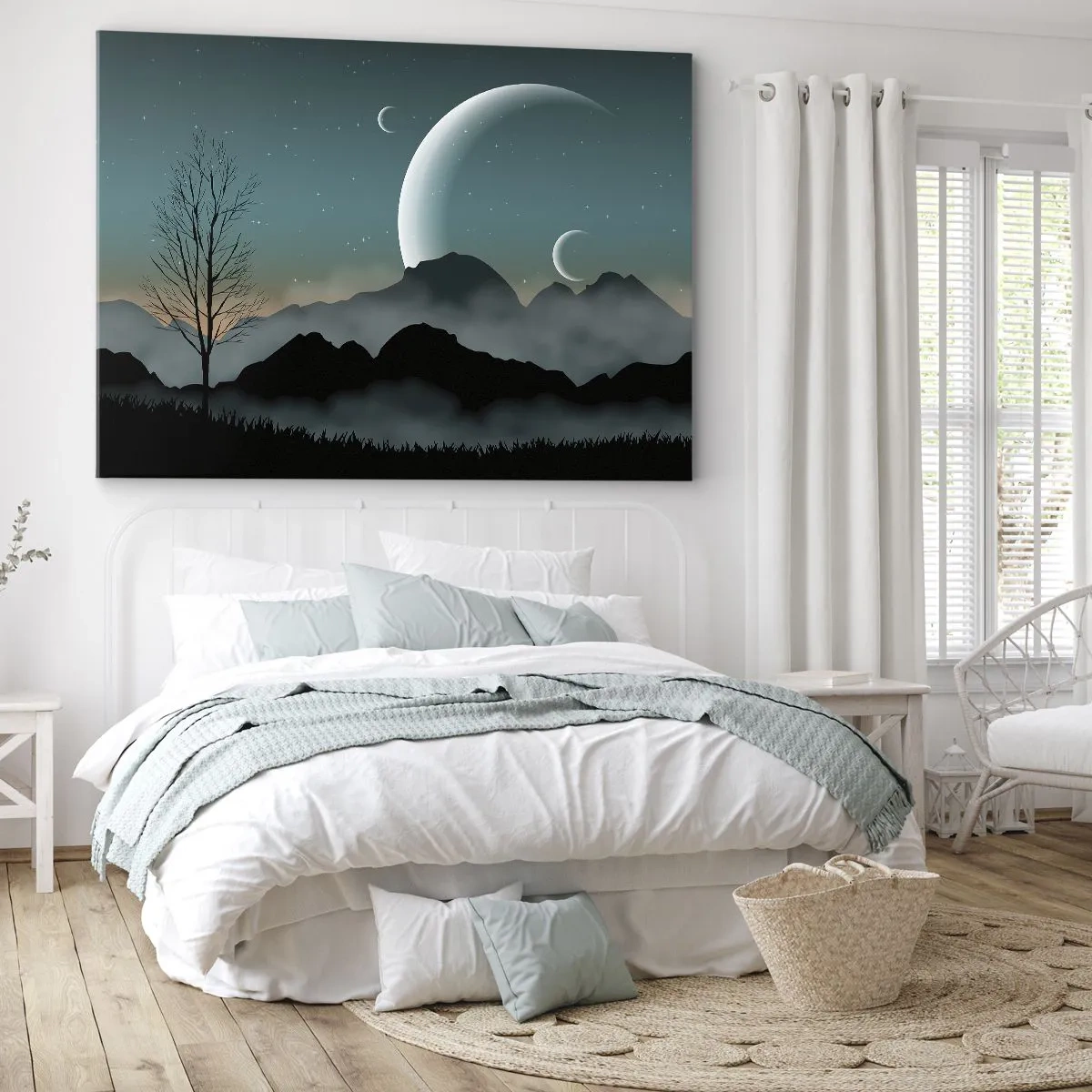 Tablou pe pânză Canvas - Munți încețoșați cu lună și un copac singuratic - 70x50cm - Carnavalul unei nopți înstelate - Decorațiune modernă pentru perete pentru living și dormitor ARTTOR