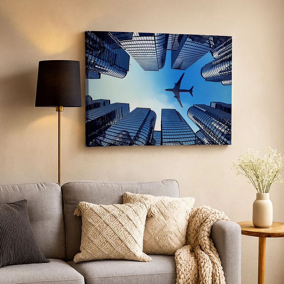 Tablou pe pânză Canvas - Un avion zburând peste zgârie-nori moderni din centrul orașului. - 70x50cm - Vedere de pe ravenă de sticlă - Decorațiune modernă pentru perete pentru living și dormitor ARTTOR