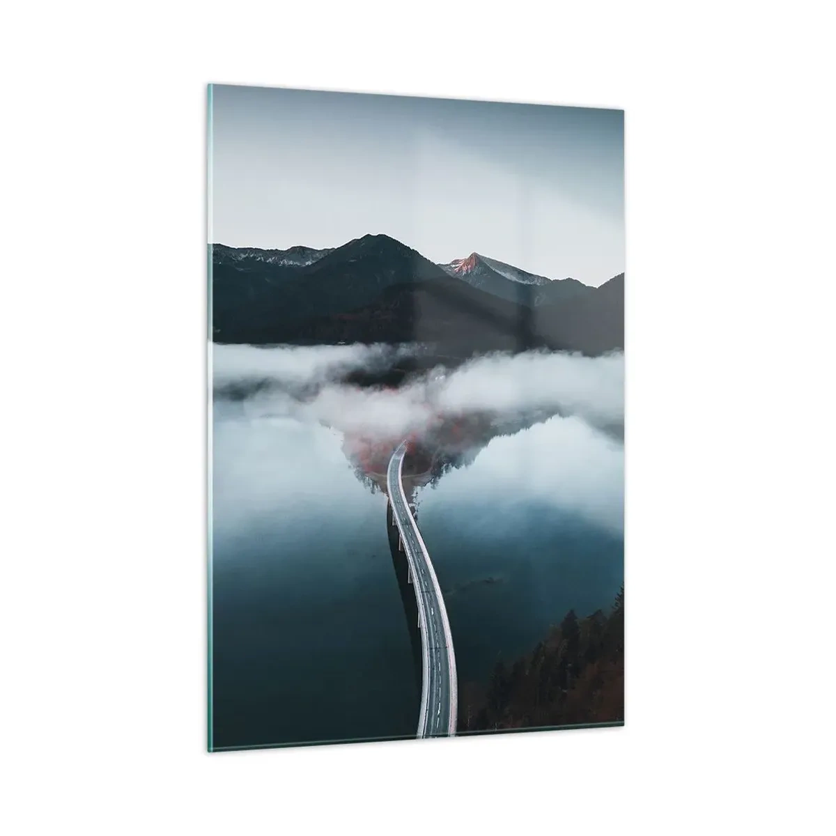 Tablou pe sticlă - Peste o apă netedă ca o oglindă - 50x70 cm