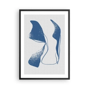 Poster în ramă neagră - Forme abstracte în nuanțe de albastru pe un fundal deschis - 50x70cm - Abstracție înaripată - Decorațiune modernă pentru perete pentru living și dormitor ARTTOR
