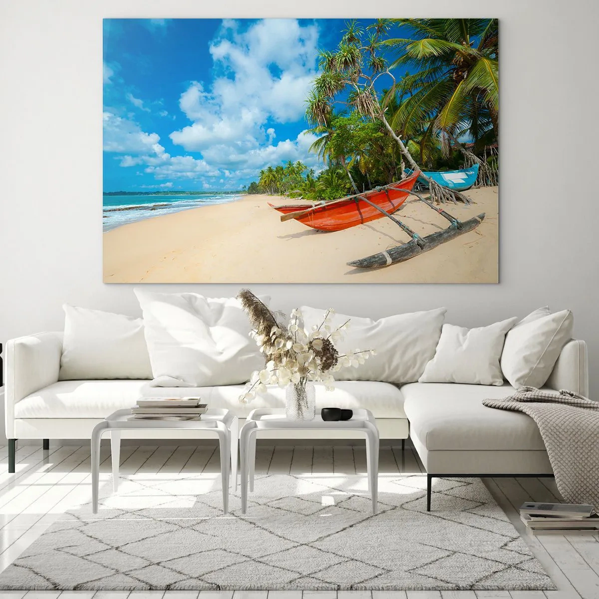 Tablou pe sticlă - Plajă tropicală cu palmieri și bărci tradiționale - 70x50cm - Farmecul tropicelor - Decorațiune modernă pentru perete pentru living și dormitor ARTTOR