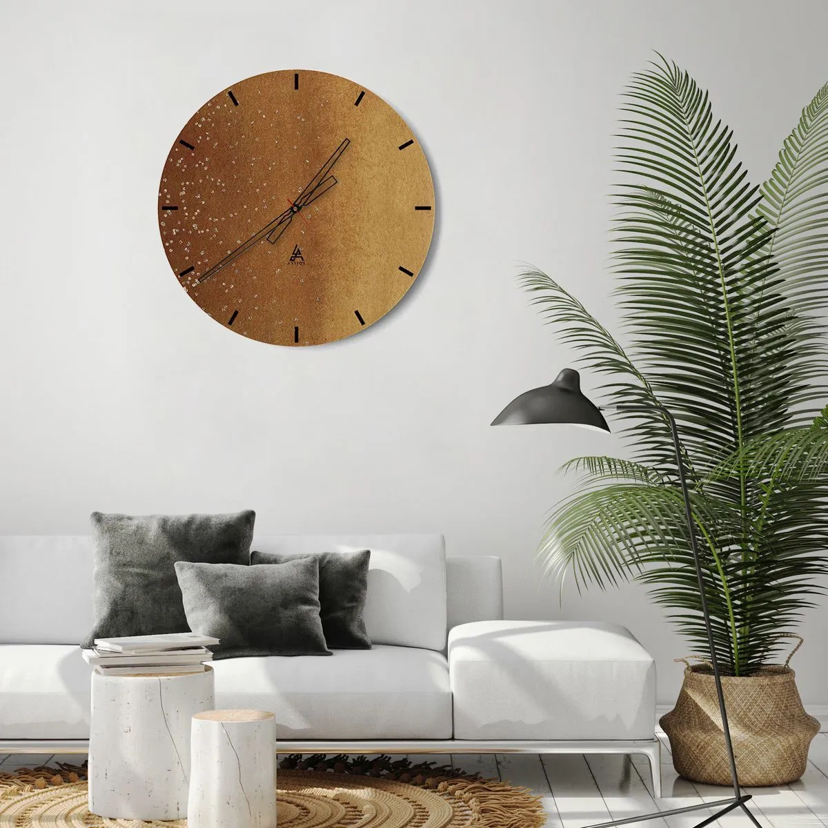 Ceas de perete - Ceas pe sticlă - Un model abstract auriu cu reflexii și textură subtile. - 30x30cm - Nașterea luminii - Decorațiune modernă pentru perete pentru living, bucătărie și dormitor ARTTOR