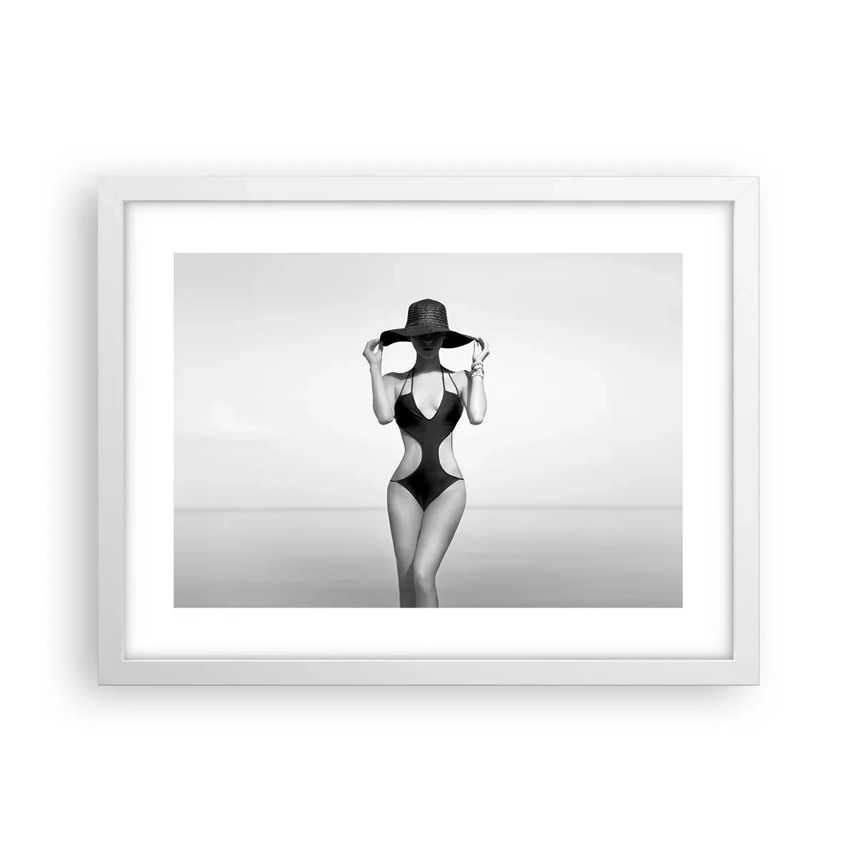 Poster în ramă albă - Numele meu este: Eleganța - 40x30 cm