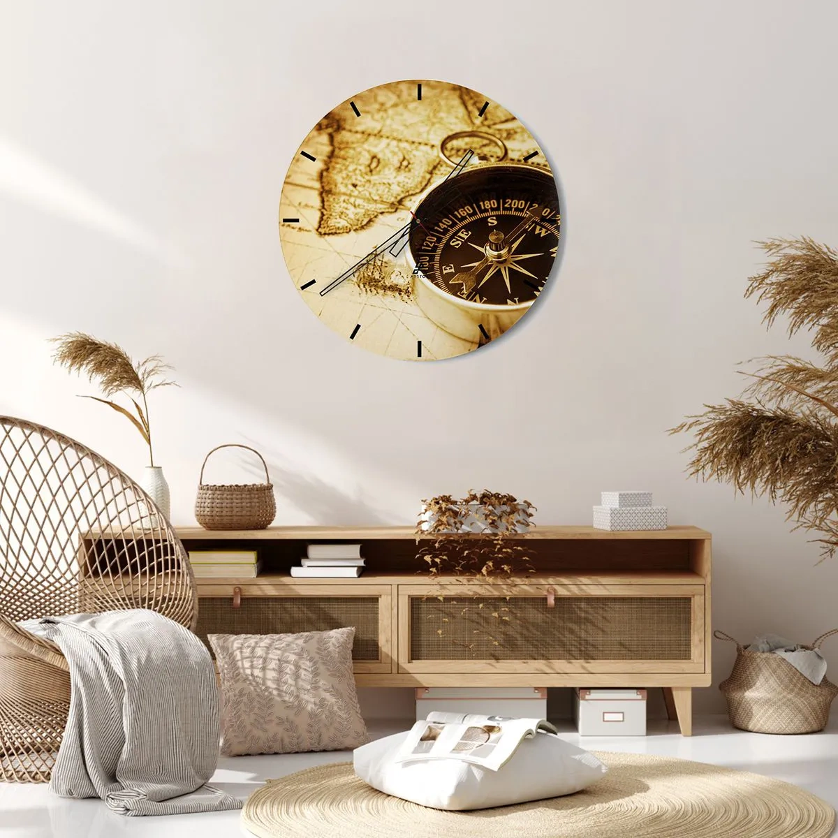 Ceas de perete - Ceas pe sticlă - O busolă pe fundalul unei hărți vechi în tonuri calde - 30x30cm - Est sau vest? - Decorațiune modernă pentru perete pentru living, bucătărie și dormitor ARTTOR