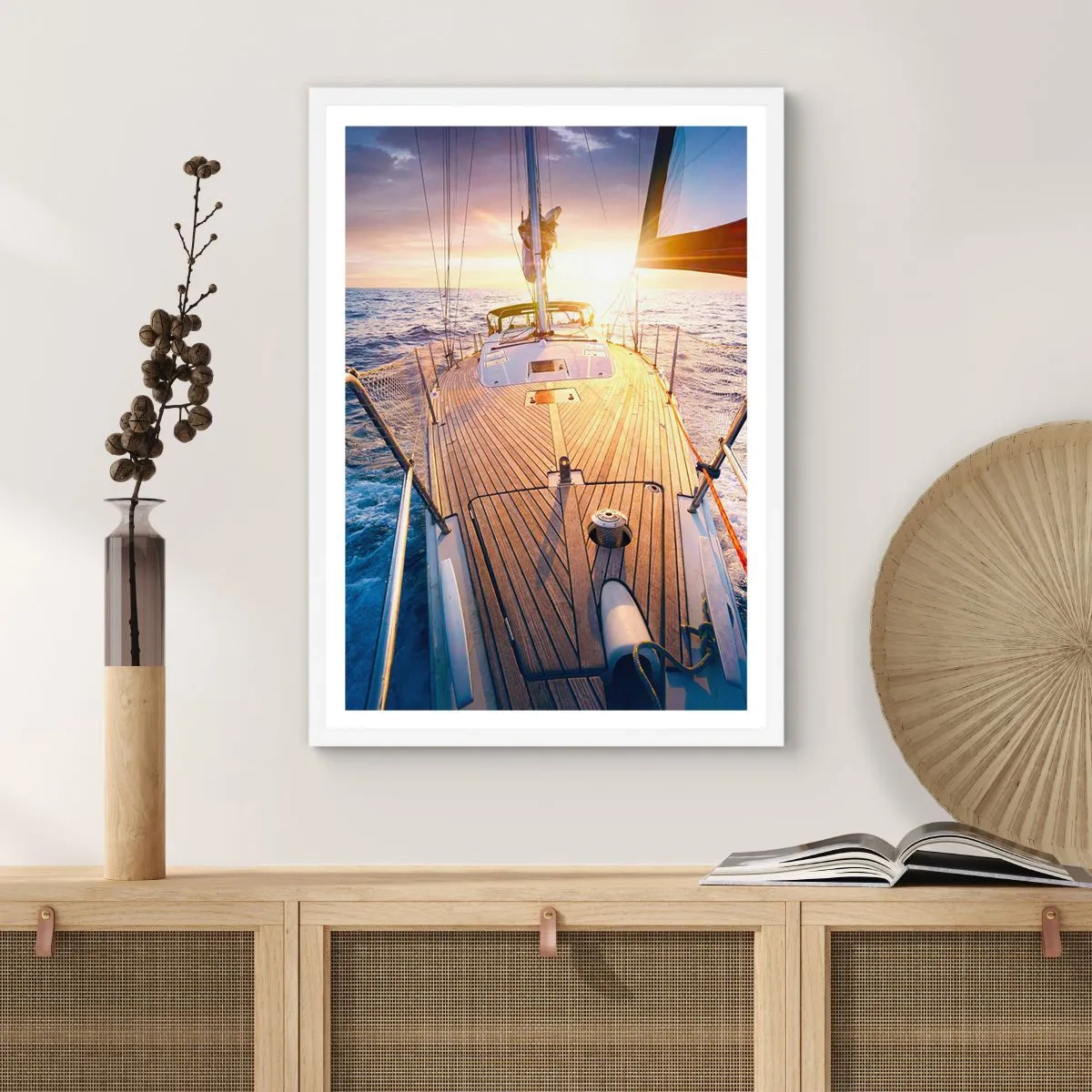 Poster în ramă albă - Alergând pe valuri - 70x100 cm