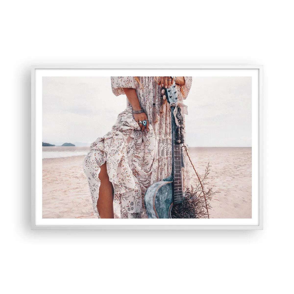 Poster în ramă albă - Hippie pe drum - 100x70 cm