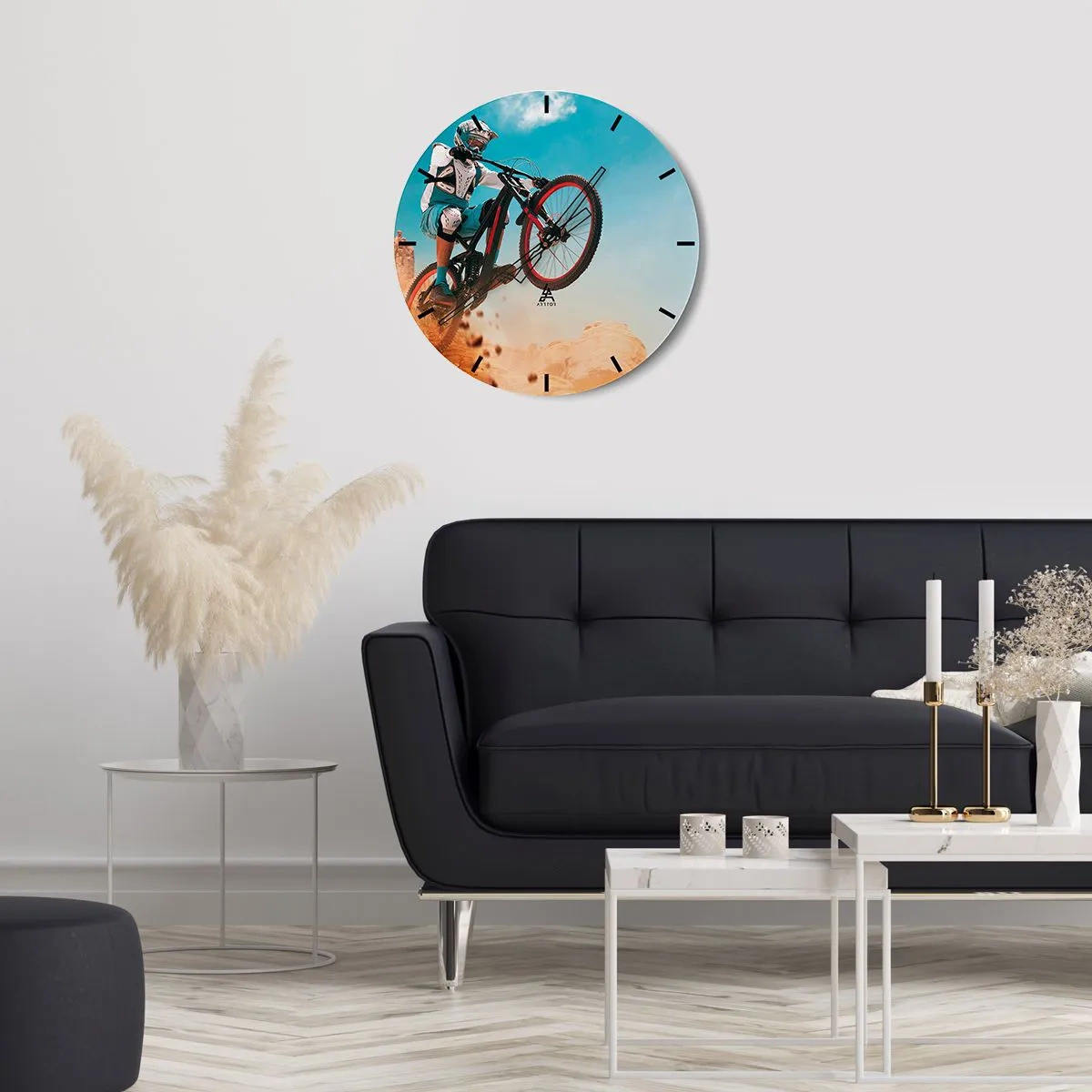 Ceas de perete - Ceas pe sticlă - Un ciclist de munte execută o săritură - 30x30cm - Nebunia demonului bicicletei - Decorațiune modernă pentru perete pentru living, bucătărie și dormitor ARTTOR
