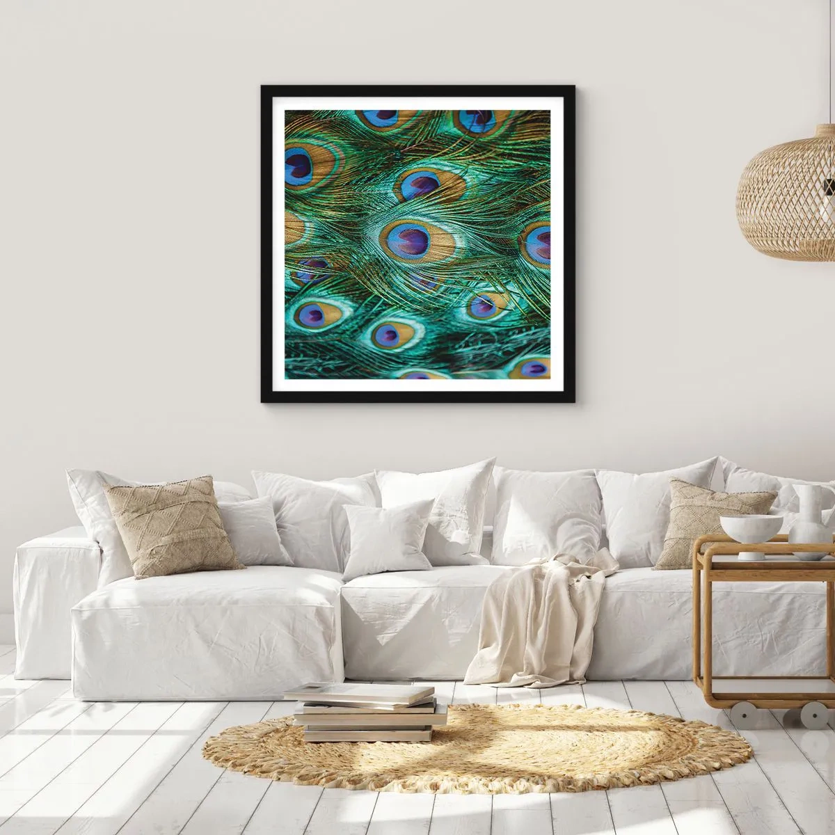 Poster în ramă neagră - O privire cu ochi de păun - 40x40 cm