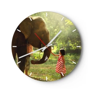 Ceas de perete - Ceas pe sticlă - O fată într-o rochie roșie atinge trompa unui elefant în pădure. - 30x30cm - Puterea prieteniei - Decorațiune modernă pentru perete pentru living, bucătărie și dormitor ARTTOR