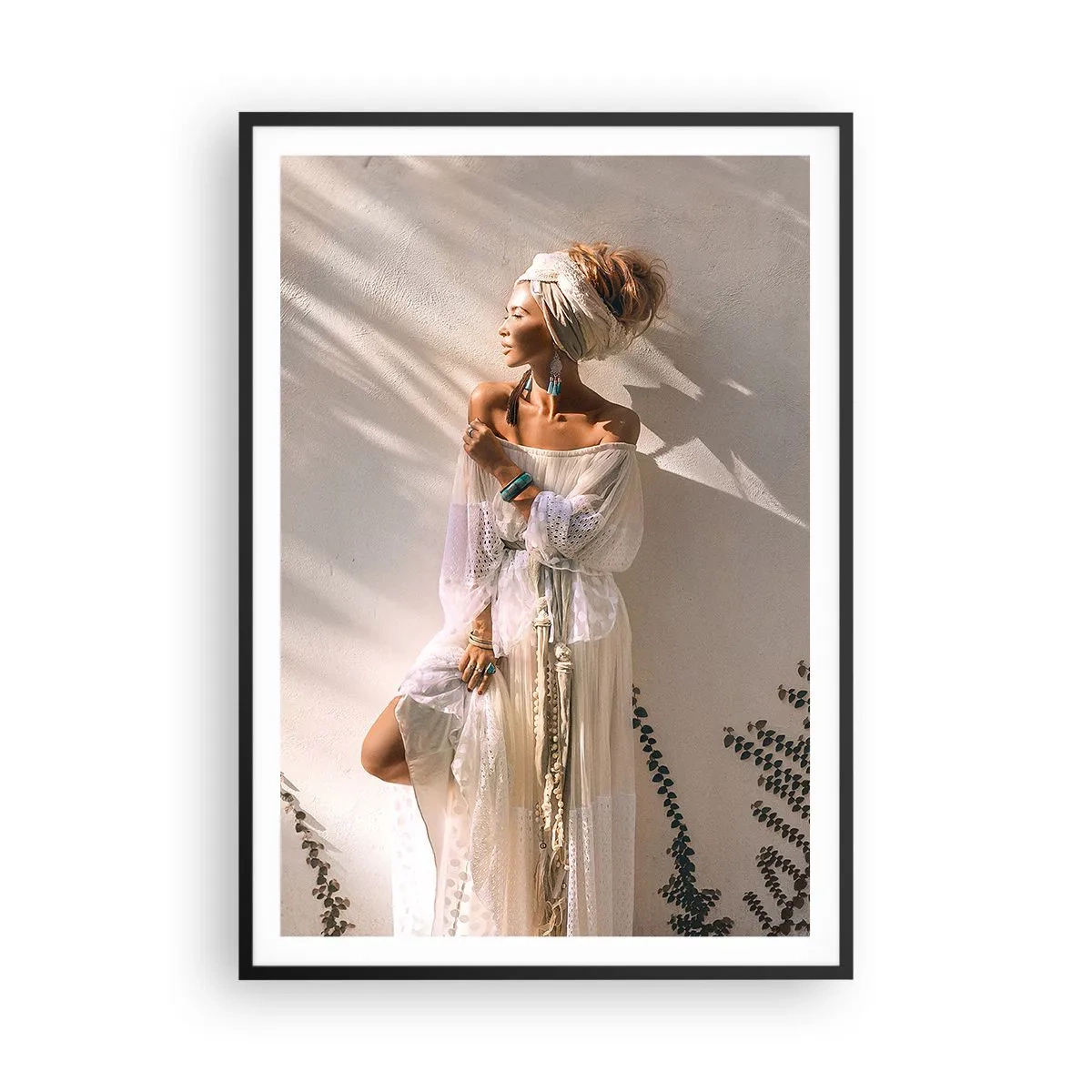 Poster în ramă neagră - Soarele și fata - 70x100 cm