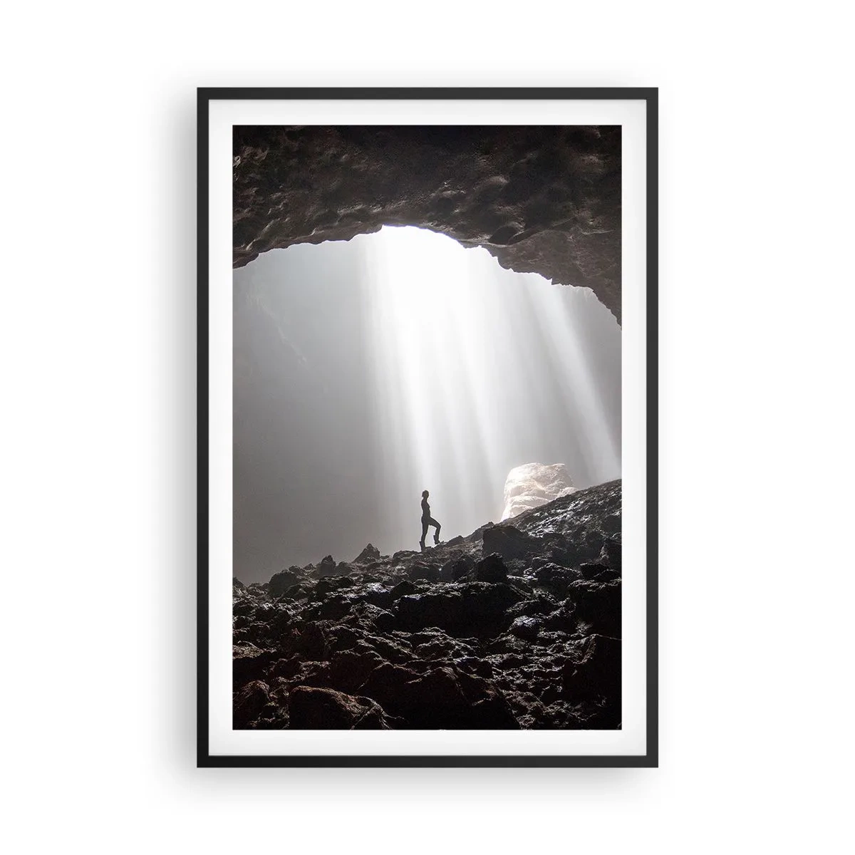 Poster în ramă neagră - Grota luminoasă - 61x91 cm