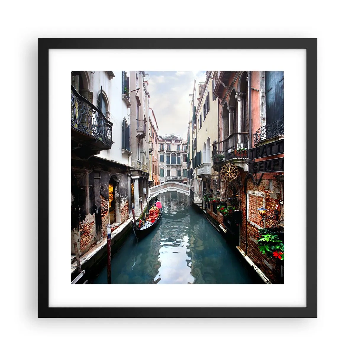Poster în ramă neagră - Peisaj venețian cu gondolă și pod - 40x40 cm