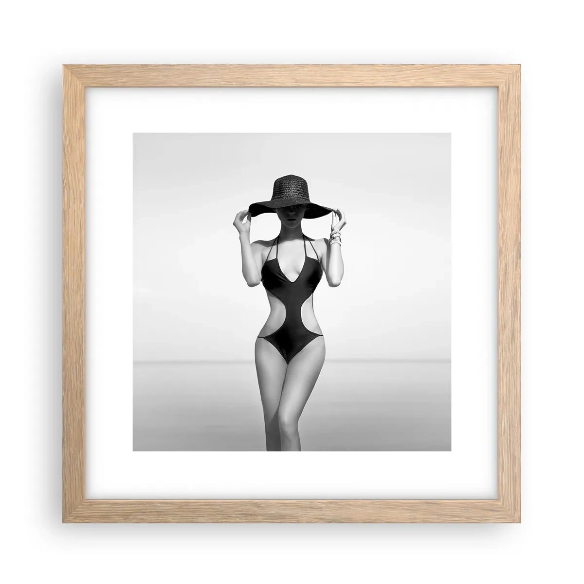 Poster în ramă de stejar deschis - Numele meu este: Eleganța - 30x30 cm