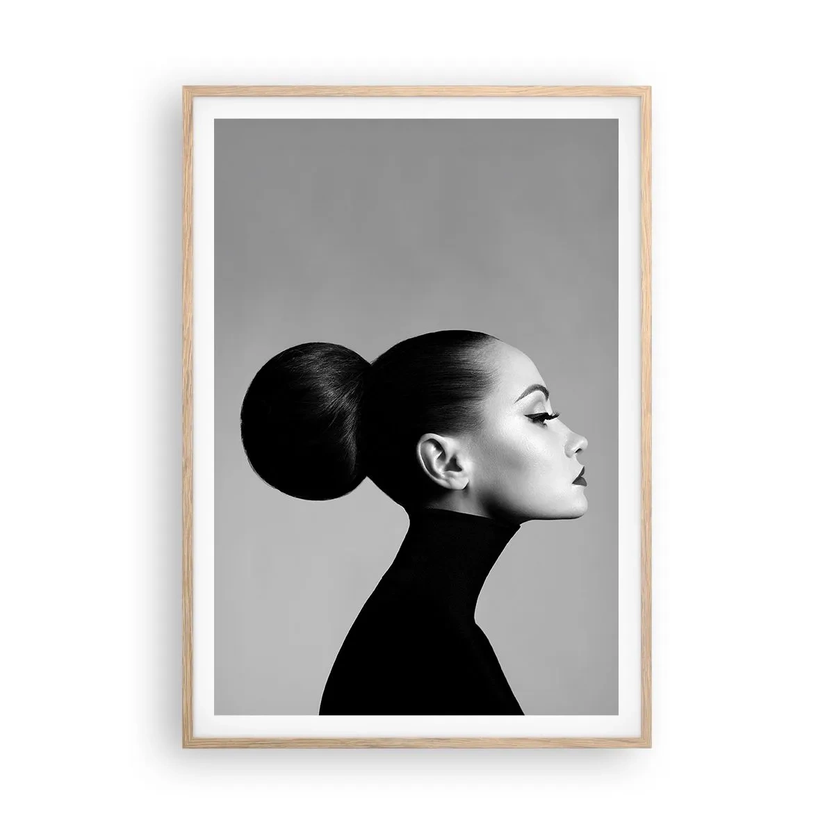 Poster în ramă de stejar deschis - Nefertiti contemporană - 70x100 cm